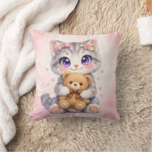 かわいい子猫がテディベアを抱くマス クッション (ブランケット)