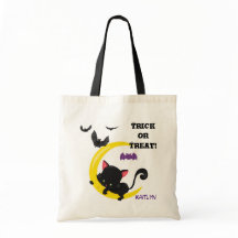 かわいい子猫とコウモリの子供用ハロウィントリックオアトリート