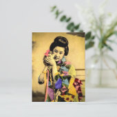 かわいい子猫と日本のヴィンテージ芸者 ポストカード (スタンド正面)