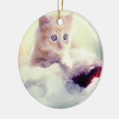かわいい子猫の丸いクリスマスの飾り セラミックオーナメント (左)