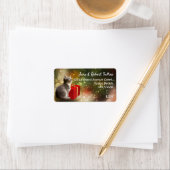 かわいい子猫の赤いギフトボックスカラフルカスタムフェスティバル ラベル (インサイチュ)