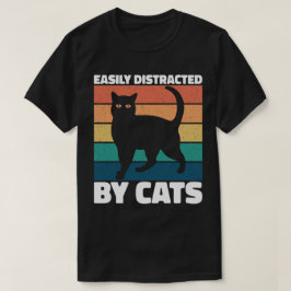 かわいい子猫の飼い主に気さくされる Tシャツ