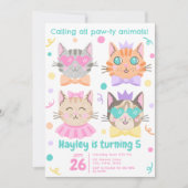 かわいい子猫を呼び寄せる動物たち誕生日 招待状 (正面)