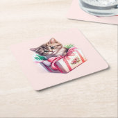 かわいい子猫を箱に入れた誕生日 スクエアペーパーコースター (アングル)