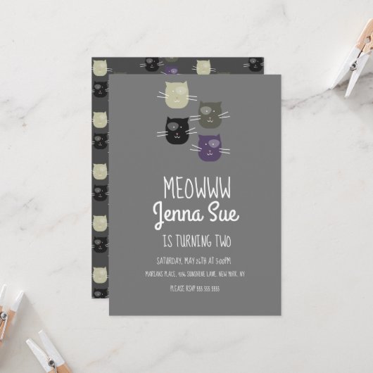 かわいい子猫バースデーパーティーグレイキャット招待状 招待状 (正面/裏面インサイチュ)