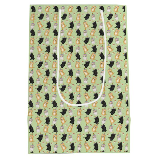 かわいい子猫パーソナライズされたグリーン誕生日抱き枕 ミディアムペーパーバッグ (裏面)