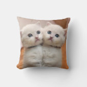 かわいい子猫ピロークッション クッション (正面)
