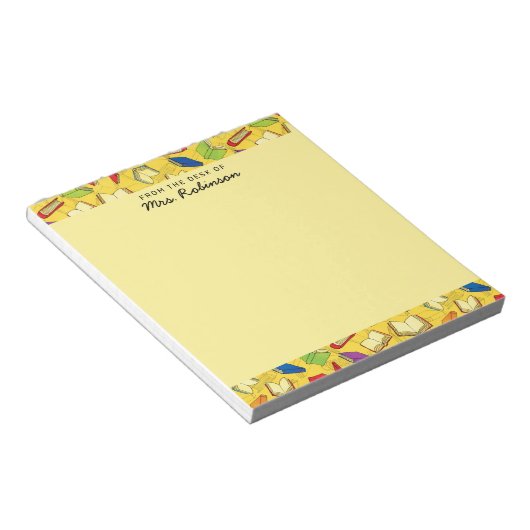 かわいい学校の本先生デスクイエロ4 x 6 ノートパッド (アングル)