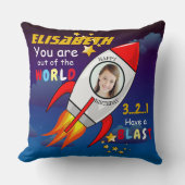 かわいい宇宙ロケット船ブラストオフ誕生日 クッション (正面)
