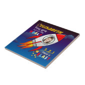 かわいい宇宙ロケット船ブラストオフ誕生日 タイル (側面)