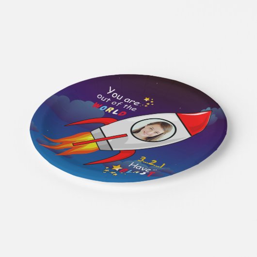 かわいい宇宙ロケット船ブラストオフ誕生日 ペーパープレート (アングル)