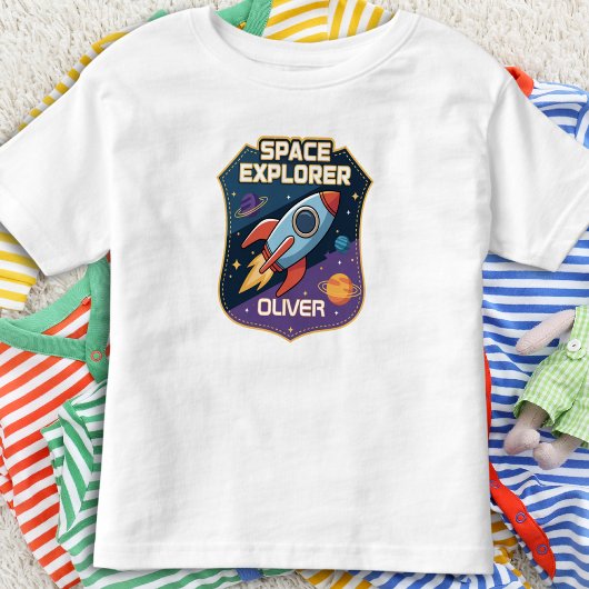かわいい宇宙探検家のバッジ トドラーTシャツ