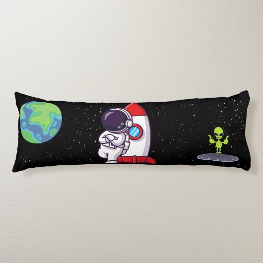 かわいい宇宙飛行士とエイリアンのスペーススローピロー ボディピロー (正面)