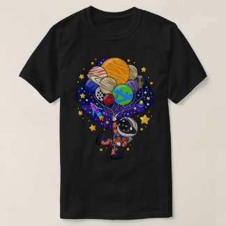 かわいい宇宙飛行士と惑星風船デザイン Tシャツ