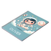 かわいい宇宙飛行士の子供が宇宙にいる オーダーメイド ノートブック (左側)