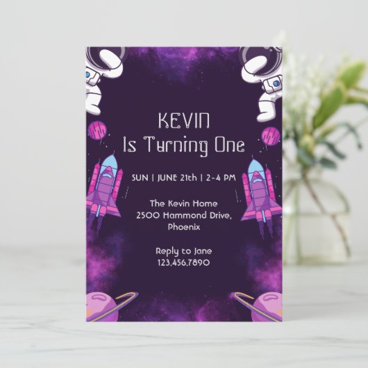 かわいい宇宙飛行士ファースト誕生日招待状 招待状 (スタンド正面)