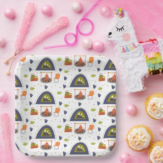 かわいい家族のキャンプ焚き火&テントグラス広場 ペーパープレート (パーティー)