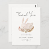 かわいい寝ウサギと一緒の1歳の誕生日感謝祭 ポストカード (正面/裏面)