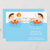 かわいい対の男の子のプールを囲んでのパーティの誕生日の招待状 招待状 (正面/裏面)