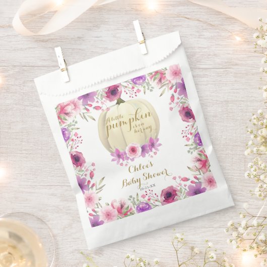 かわいい小さなかぼちゃのフローラ赤ちゃんシャワー フェイバーバッグ (クリップ留めされた状態)