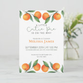 かわいい小さなかわいこちゃんは方法柑橘系の赤ちゃんシャワー 招待状 (スタンド正面)