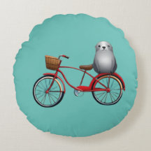 かわいい小さなアニメのセイルが自転車に乗っている
