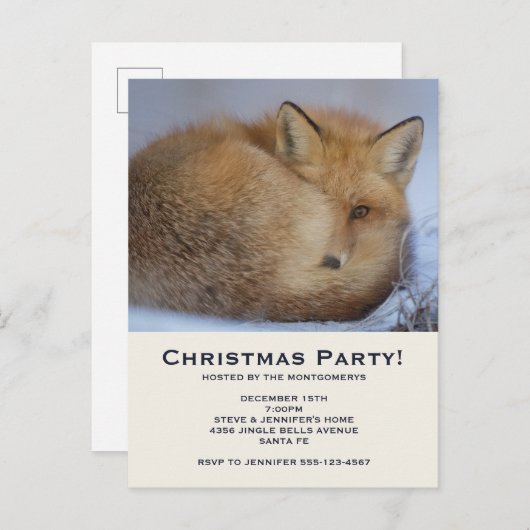 かわいい小さなキツネが冬の写真のクリスマスを丸めた インビテーションポストカード (正面/裏面)