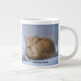 かわいい小さなキツネが冬の写真を丸めた ジャンボコーヒーマグカップ