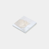 かわいい小さなキツネが冬の写真を丸めた ポストイット (アングル)