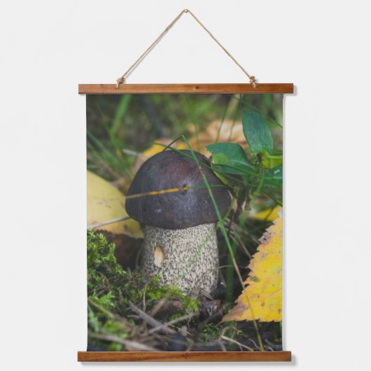 かわいい小さなキノコ 吊り下げ型タペストリー (正面)