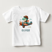 かわいい小さなティラノサウルスの恐竜が飛行機を操縦 ベビーTシャツ (正面)
