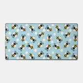 かわいい小さなハチとデイジーの花のパターン デスクマット (正面)