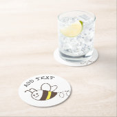 かわいい小さなハチ飛んでいる白い赤ちゃんシャワー ラウンドペーパーコースター (インサイチュ)