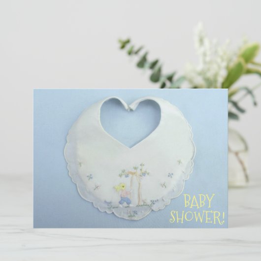 かわいい小さなハート型のよだれかけのベビーシャワー招待状 招待状 (スタンド正面)