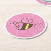 かわいい小さなビー飛んでいるピンクウォーター色ベビーシャワー ラウンドペーパーコースター (アングル)