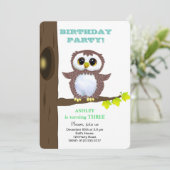 かわいい小さなフクロウ&スターオンティール(緑がかった色)子供の誕生日 招待状 (スタンド正面)