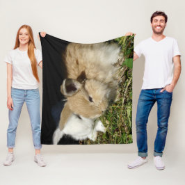 かわいい小さなフワフワのバンニー フリースブランケット