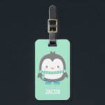 かわいい小さなペンギン冬の子供の荷物タグ ラゲッジタグ<br><div class="desc">小パーソナライズされたさい方の荷札！デザイン来は、冬は暖かく着飾った可愛い小さなペンギンと緑のの冬のスカーフを巻きのまわりにて、氷の上で腹を滑る代わりに青いアイススケートを持つ。</div>