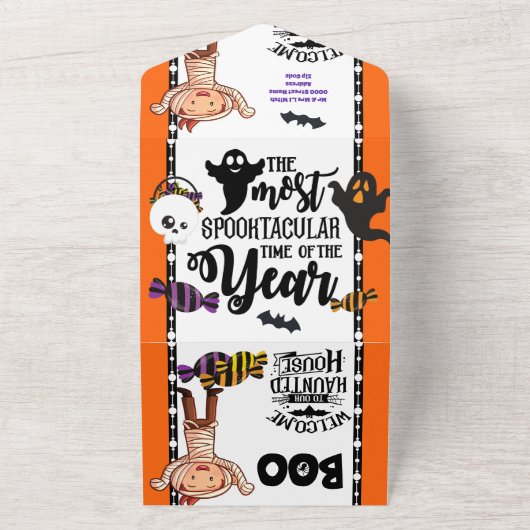 かわいい小さなマイラの怪物の子供たちがハロウィーンの誕生日を過ごす オールインワン招待状 (外側)