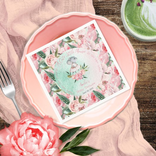 かわいい小さなマウスが彼女の方法で女の子の赤ちゃんシャワー スタンダードカクテルナプキン