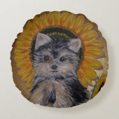 かわいい小さなヨークシャーテリアとひまわり ラウンドクッション (正面)