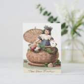 かわいい小さな女の子バスケットリースガーランドレター ポストカード (スタンド正面)