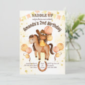 かわいい小さな女性のカーボーイサドルアップ誕生日招待状 招待状 (スタンド正面)