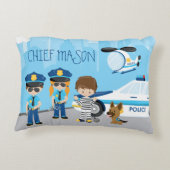 かわいい小さな子ども漫画の警官(ファーストネーム) アクセントクッション (裏面)