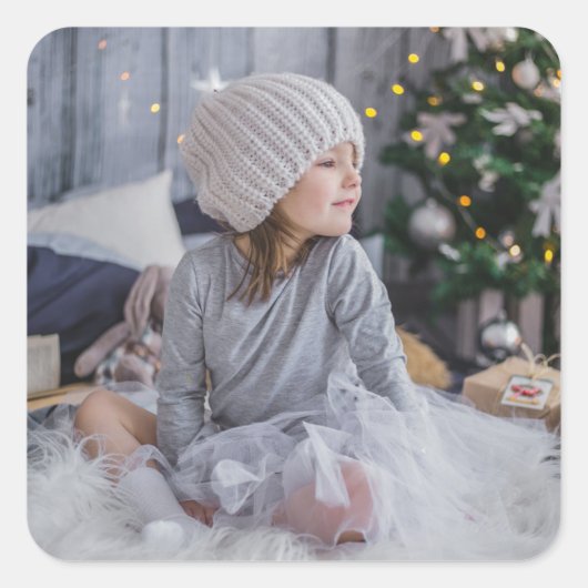 かわいい小さな子の女の子とクリスマスツリー.jp スクエアシール (正面)