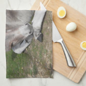 かわいい小さな灰色のロバベビーのフォールを置く キッチンタオル (四つ折り)