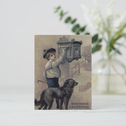 かわいい小さな男の子犬の郵便受け ポストカード (スタンド正面)