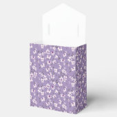 かわいい小さな白と紫の花を青い背景に フェイバーボックス (オープン)