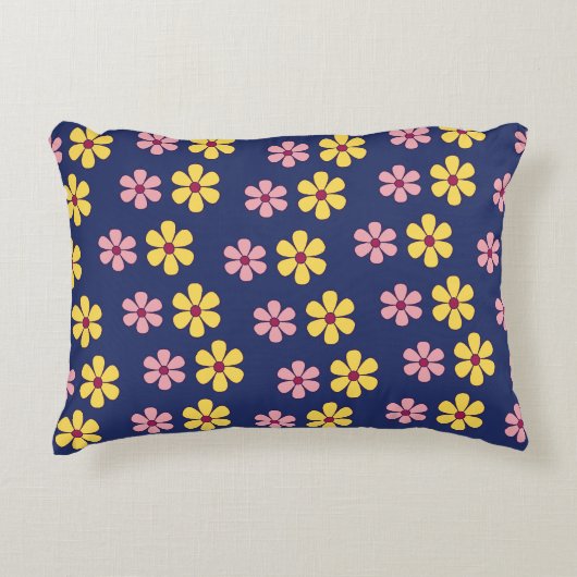 かわいい小さな花柄 アクセントクッション (正面)