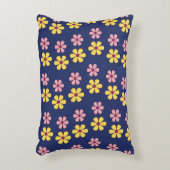 かわいい小さな花柄 アクセントクッション (正面(垂直))